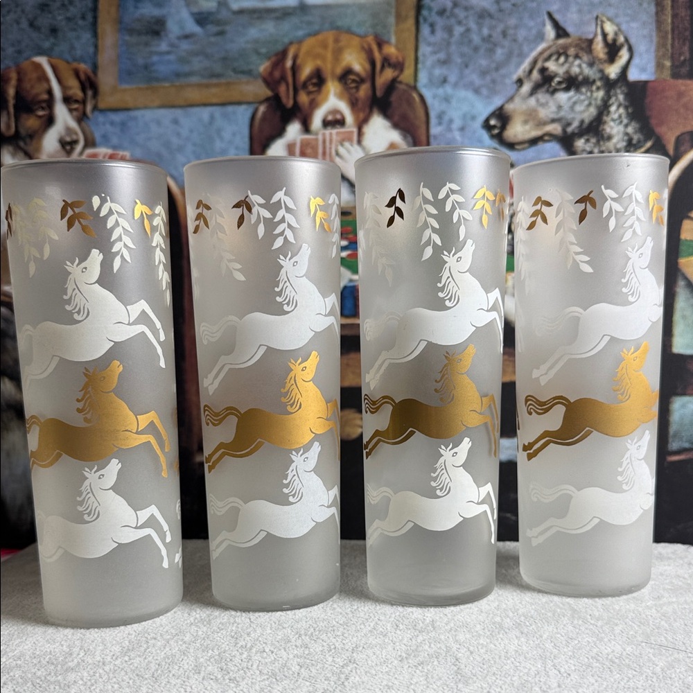 Vintage MCM winter holiday frosted Elegant horse Tom Collins tall Glass Set ⭐️